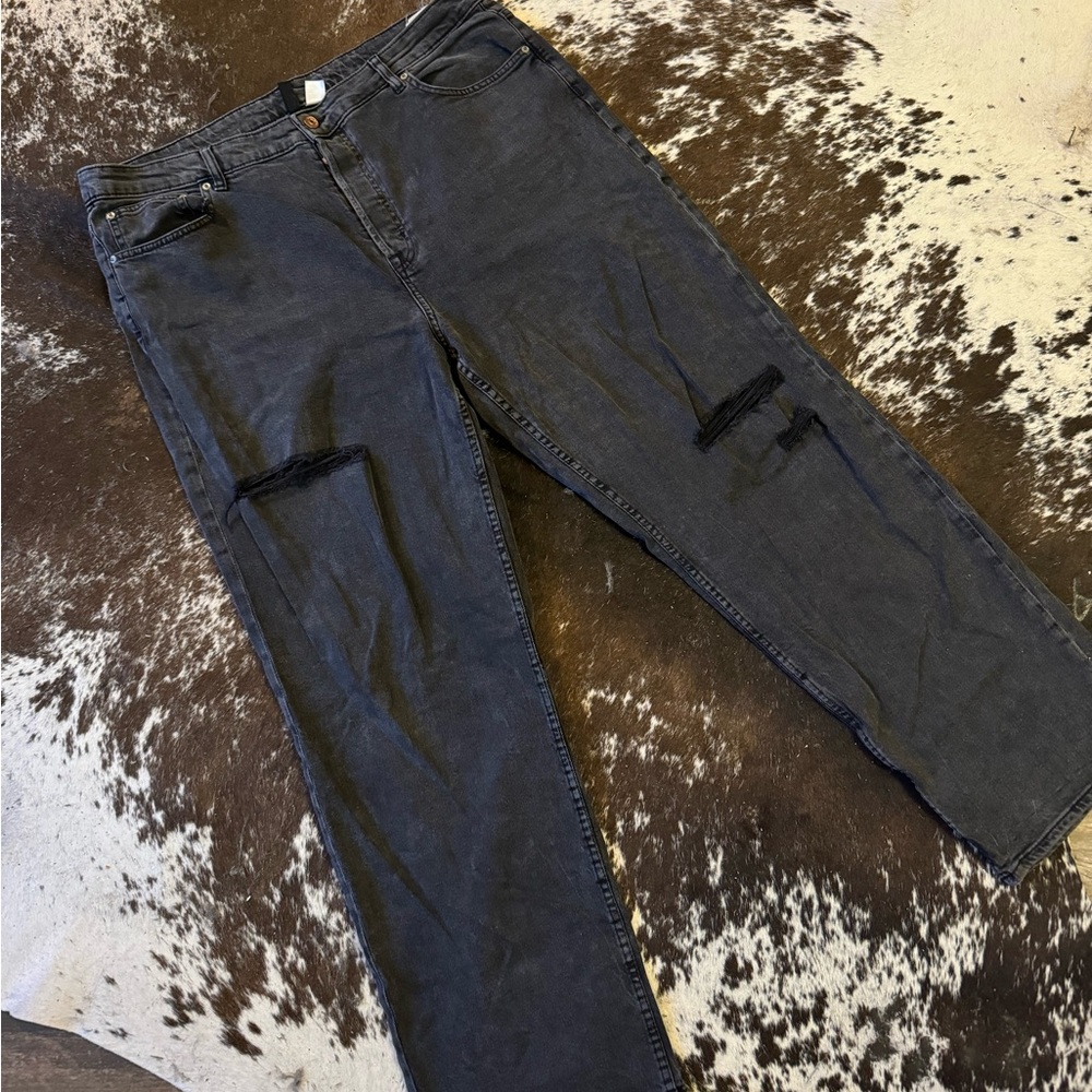 H&M Ladies High Rise Straight Jeans